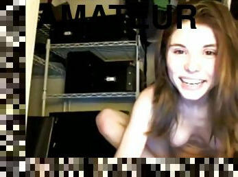 Amateur brunette cam girl (Watch on Teencams.online)