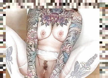 gros-nichons, pisser, giclée, mature, maman, américaine, tatouage