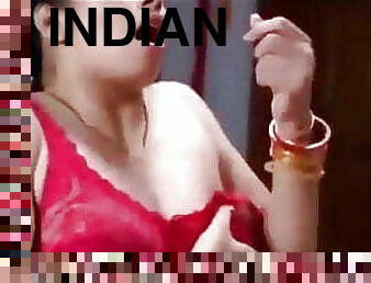 mamelons, indien, tante, pute, lingerie, bikini