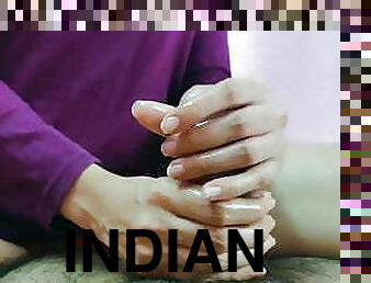 INDIAN HOMEMADE HANDJOB