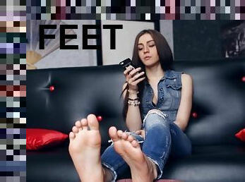 quiet feet tickling