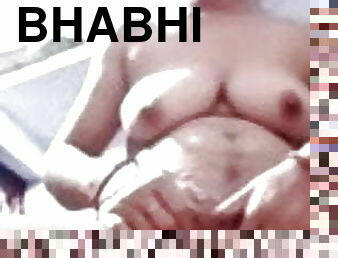 HOT BHABHI SHOWS BOOBS AND PUSSY ON CAM 