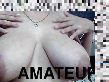 tetas-grandes, enorme, pezones, amateur, madurita-caliente, latino, natural, webcam, leche, lactando