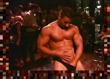 Robert van Damme gets wild & naked at Night Club