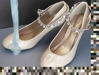 Shoe fetishism ???? ?????????????????