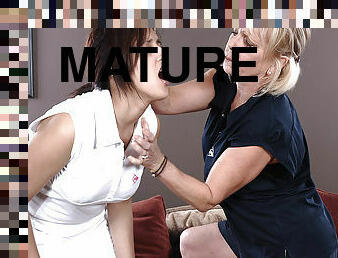 Naughty Mature Slut Teaching Her Hot Pupil A Lesson - MatureNL