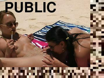 nudisti, vani, u-javnosti, lezbejke, plaža, jebavanje, brinete