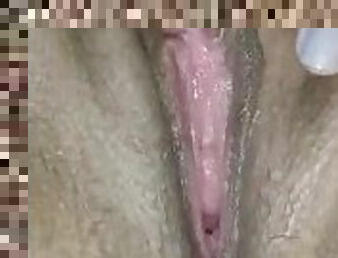 Calentando mi vagina para que juegues con ella bb