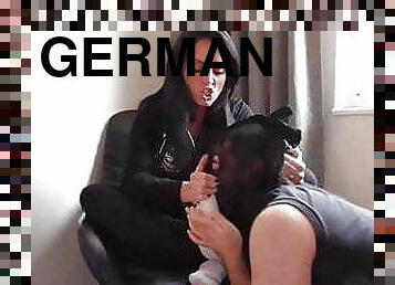 schwer, deutsch, sadomasochismus, füße, fetisch, schmerz, brutal, herrin, brunette, domina