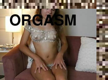 orgasmi, amatööri, teini, pov, soolo, munat, ruskeaverikkö, pikkurintainen