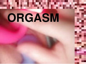 2 Vibrators VS My Pussy, Orgasm Almost Caught at the End!