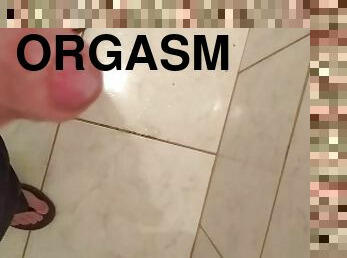 imbaiere, masturbare-masturbation, orgasm, public, amatori, jet-de-sperma, gay, laba, compilatie, slobozita