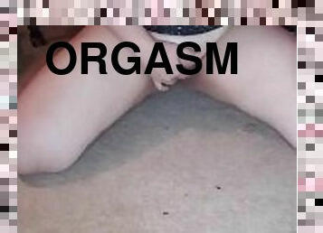 Masturbating while needing to pee and then peeing all over my carpet