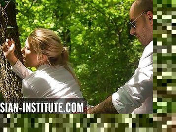 Blonde teen Lola Reve anal sex with her bodyguard