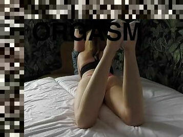 posisi-seks-doggy-style, mastubasi, orgasme, isteri, blowjob-seks-dengan-mengisap-penis, cumshot-keluarnya-sperma, kaki, sempurna, fetish-benda-yang-dapat-meningkatkan-gairah-sex, putih