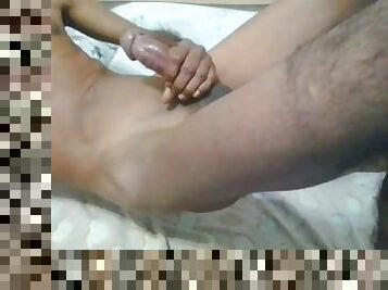 Srilankan guy Cute Cum Shoot