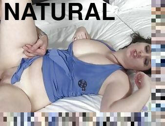 Tetas grandes naturales de una espaola