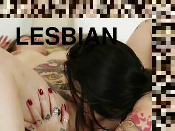 tattoo beauties have lesbo sex