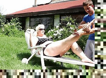 Curvy Blonde Gets More Service From Her Gardener