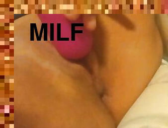 masturbación, coño-pussy, amateur, babes, madurita-caliente, juguete, prieto, guapa, a-solas