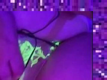 WATCH ME FUCK MY FAT WET PUSSY UV BLACKLIGHT