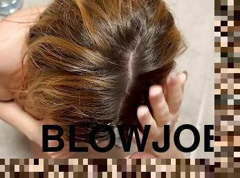 A girlfriend was going on a date, and he took and cum on her hair