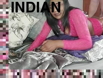 na-pieska, anal, międzyrasowe, hinduskie-kobiety, pierwszy-raz, obcisłe, dziurka-analna, białe