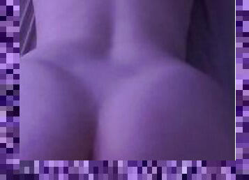 Wife shaking her ass and making me cum