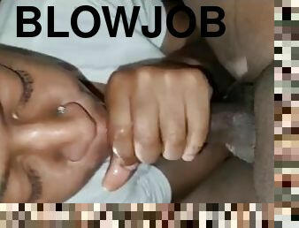 I like giving sloppy really wet blow jobs