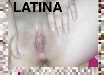 Latina pink pussy tocandome sola