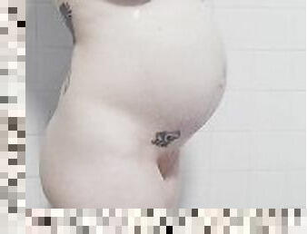 Showering while 37wks pregnant by daddy