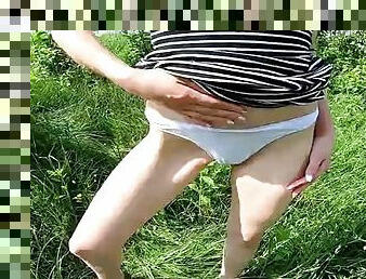 Quick cum outdoor panty cum on teen pussy