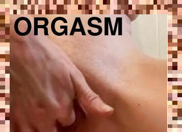 mandi, clitoris-bagian-atas-vagina-paling-sensitif, berambut, orgasme, vagina-pussy, muncrat, permainan-jari, ketat, seorang-diri, basah
