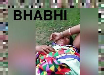 Desi Bhabhi Outdoor Fucking