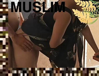 Muslim Bhabhi Ki Sadi Utha Ke Choda Chikh Nikaldi