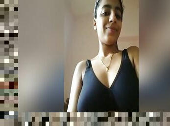 Exclusive- Sexy Look Desi Girl Showing Her Boobs And Wet Pussy