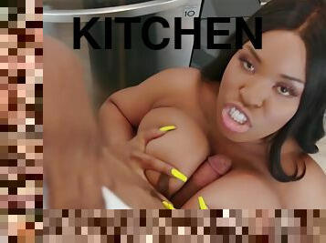 Aryana Adin The Kitchen Humper / 14.1.2020