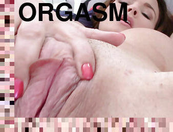 Krissy Lynn bursts in orgasmic pleasure riding her stepson