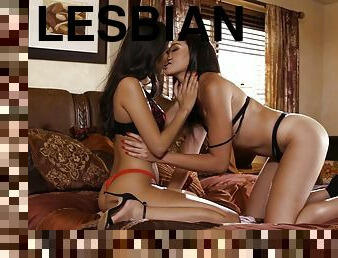 Beautiful lesbians Avi Love and Gianna Dior make love in bed