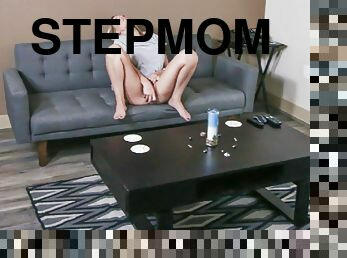 Controlling vibrator to make stepmom jizz