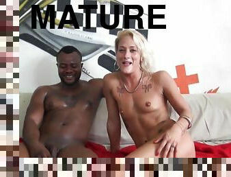 mature blondie french amateur IR porn
