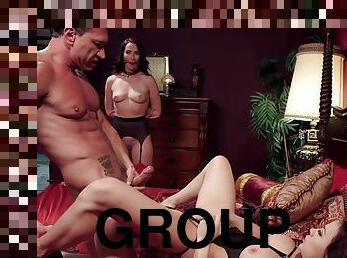 gros-nichons, orgie, anal, hardcore, bdsm, sexe-de-groupe, esclave, trio, lingerie, bout-a-bout