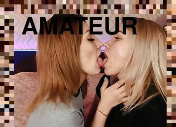 amatir, sayang, lesbian-lesbian, remaja, buatan-rumah, berciuman, muda-diatas-18, normal, webcam, liar
