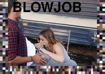 blowjob-seks-dengan-mengisap-penis, remaja, gemuk, taman