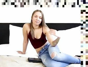 Attractive teen has sex at a porn casting