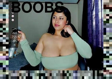 Pamela big boobs on cam