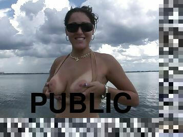 Latina Flashes Public - Public