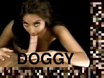 payudara-besar, posisi-seks-doggy-style, latina, bokong