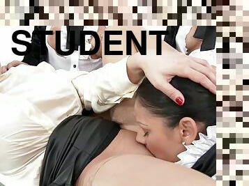 High school students pussylicking lesbian teacher