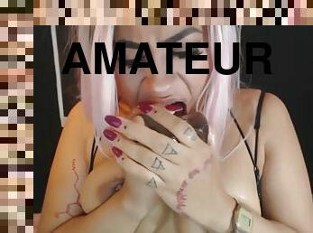 Webcam girl sucking dildo very hot